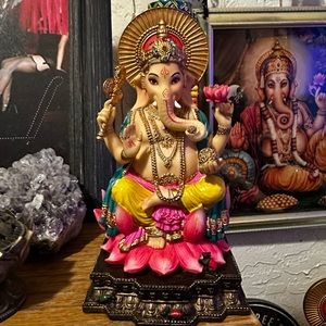 Ganesha statue